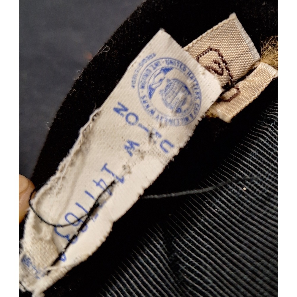 Vintage Black Velvet Beret Hat Union‎ Made United Hatters Millinery Size 21 - Picture 8 of 8